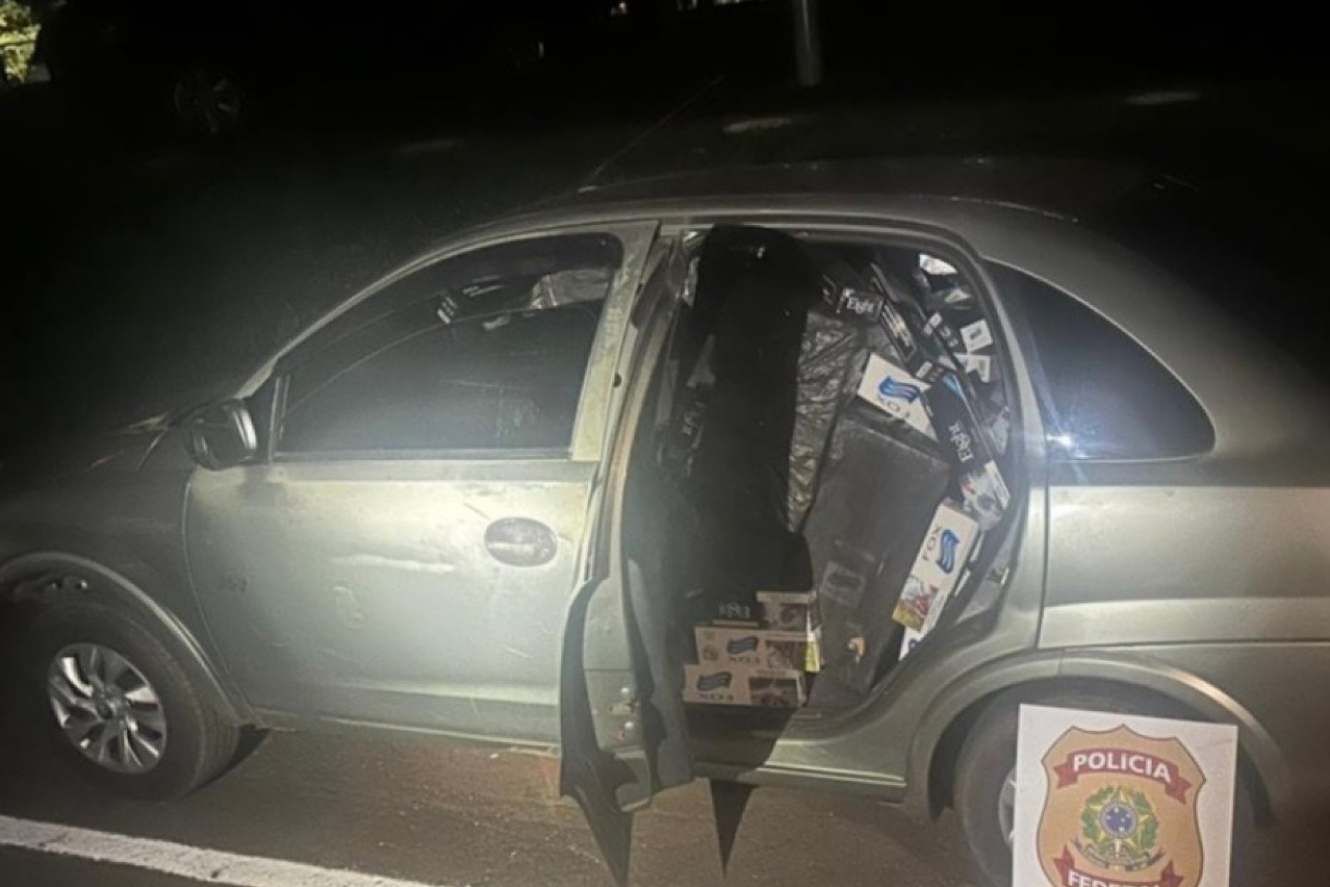 Motorista é preso pela Polícia Federal com 25 caixas de cigarros contrabandeados em Itaipulândia