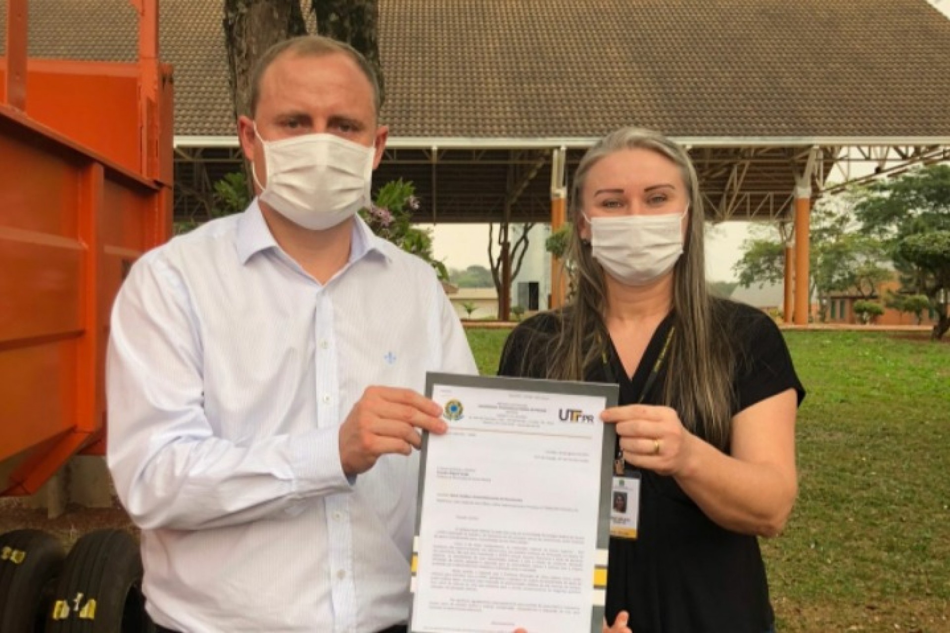 Município de Santa Helena destina implementos agrícolas ao curso de Agronomia da UTFPR