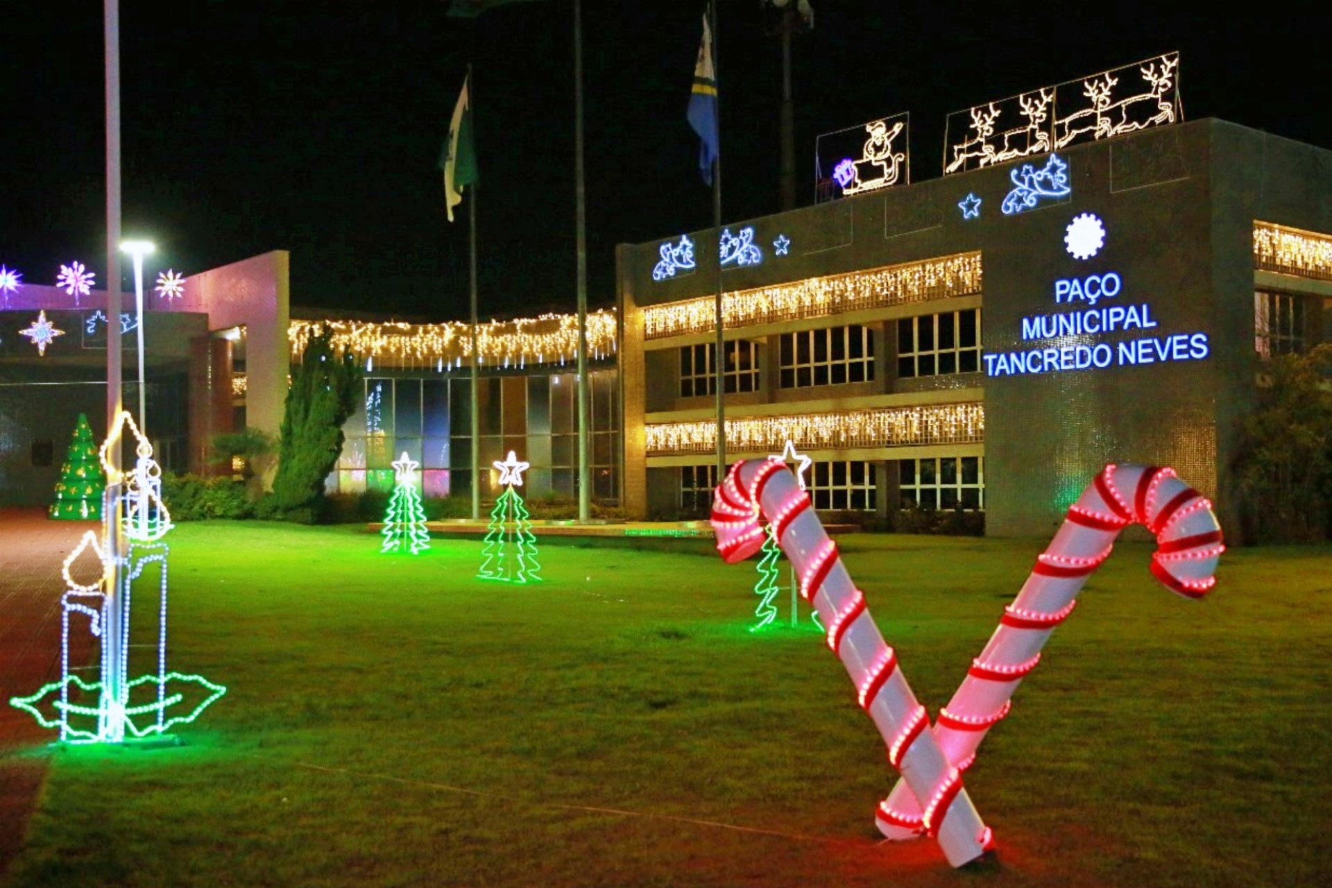 Natal Iluminado em Itaipulândia celebra 31 anos de emancipação com espetáculo de luzes e emoções