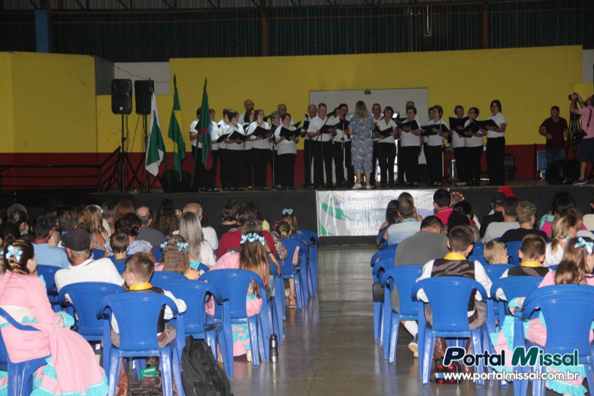 Noite de Cultura e Movimento marca a abertura do Encontros e Caminhos em Missal