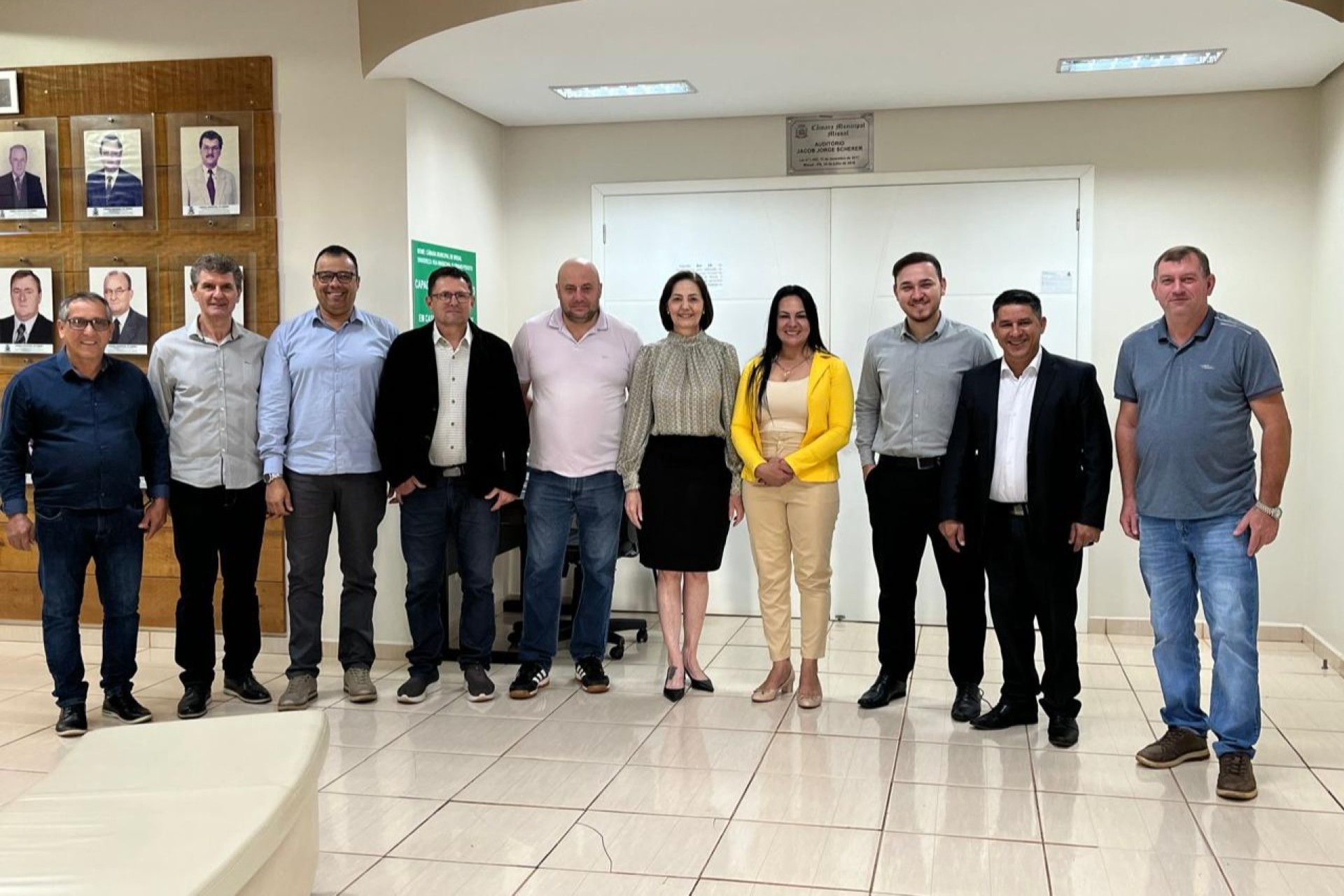 Nova gerente do Sicredi visita a Câmara de Vereadores de Missal