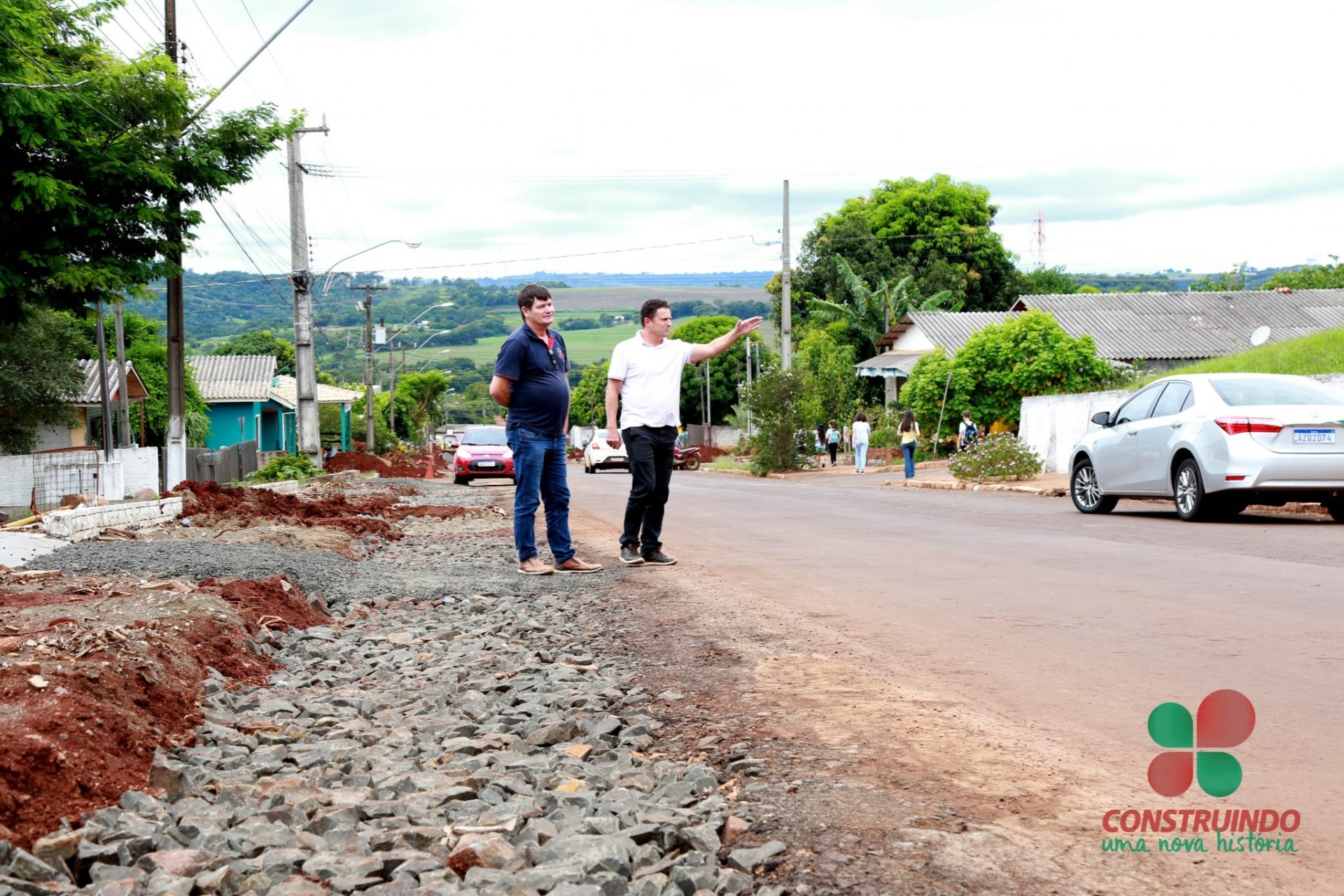 Obras no Distrito do Portão Ocoí recebem prefeito em exercício e Presidente da Câmara em Missal