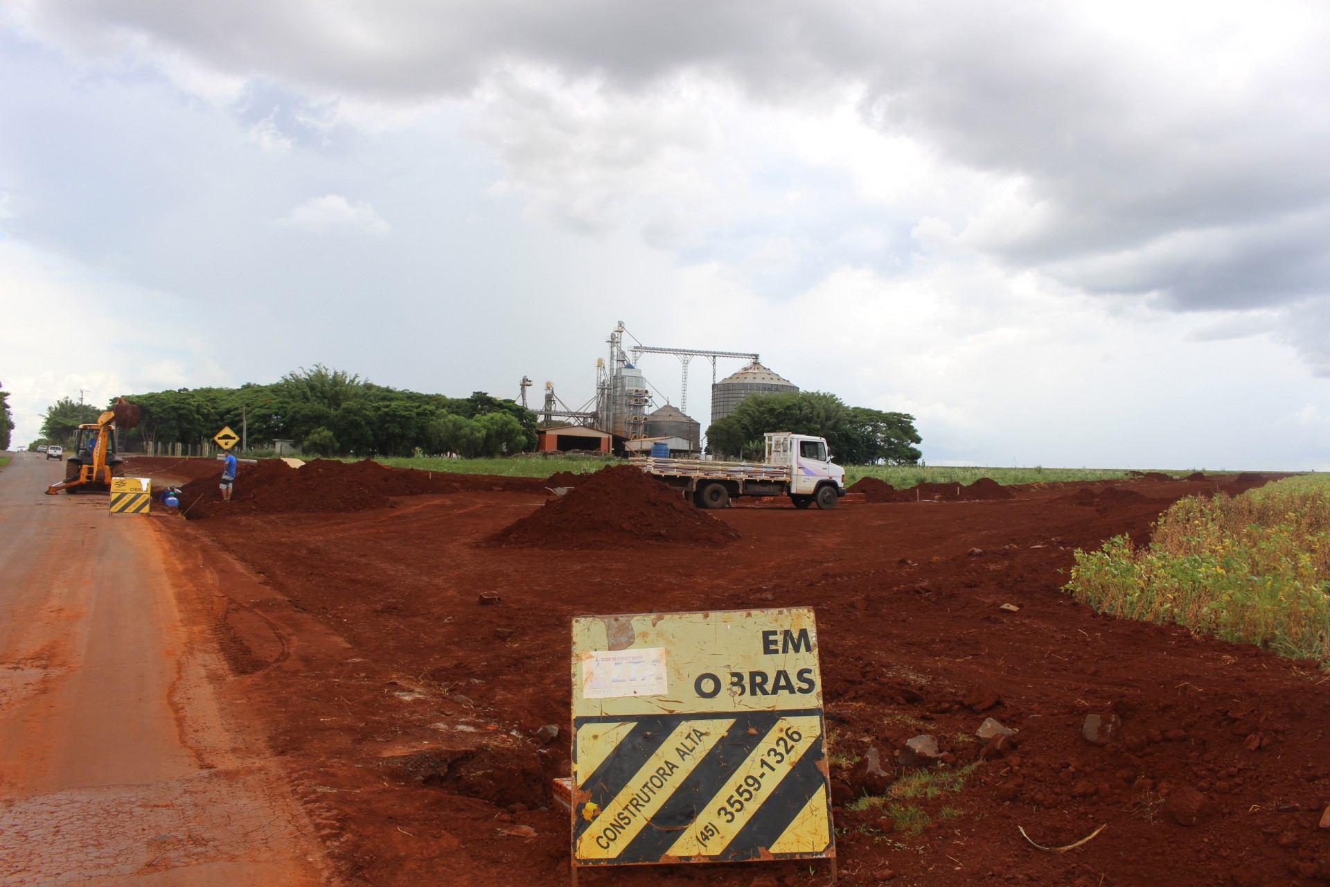 Obras no Distrito Industrial de Santa Inês visa geração de emprego e renda para o município