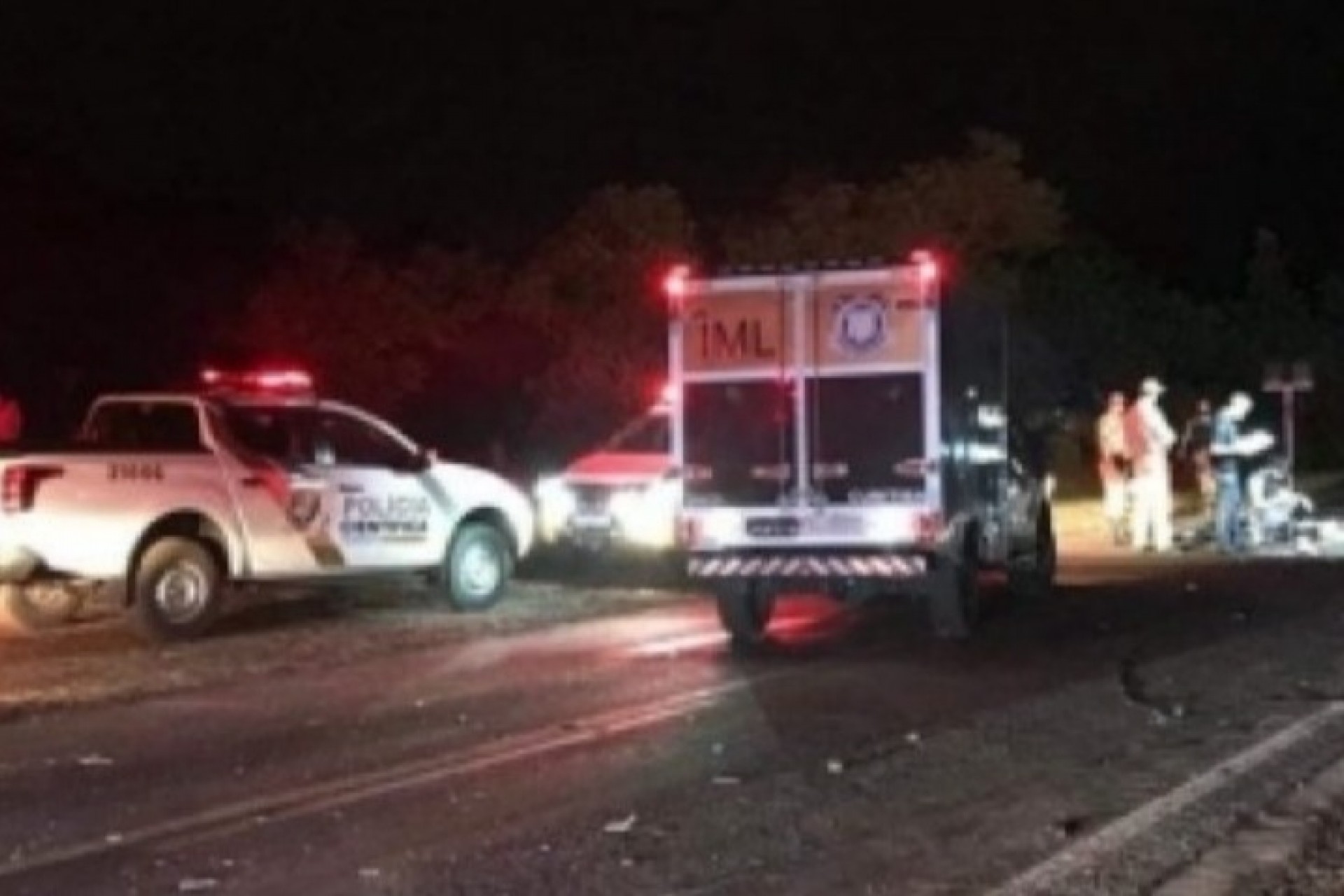 Pai e filho vendo acidente são atropelados em rodovia e acabam morrendo no Paraná