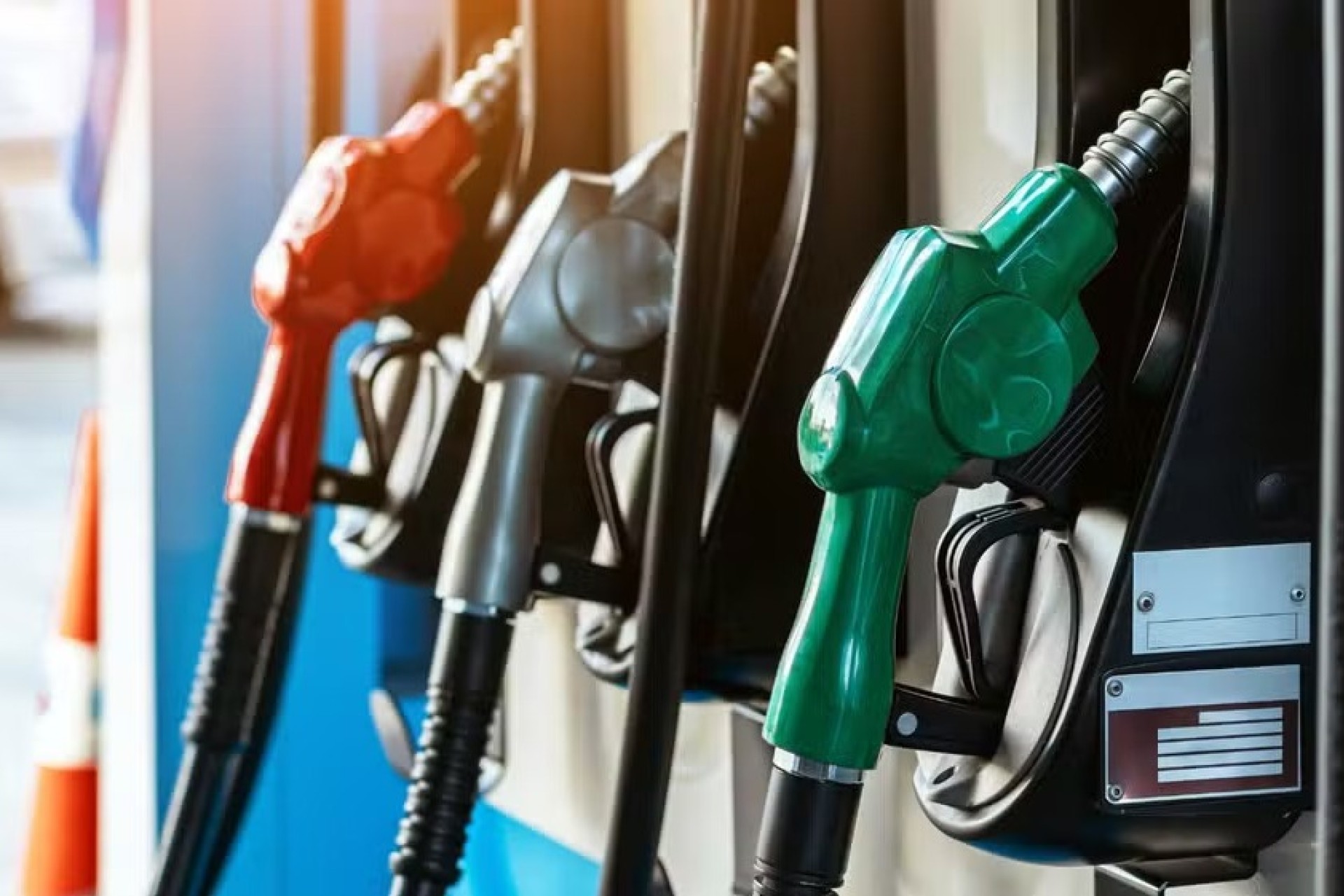 Paraná adere a plano federal para reduzir preço do diesel em meio à guerra no Oriente Médio; entenda