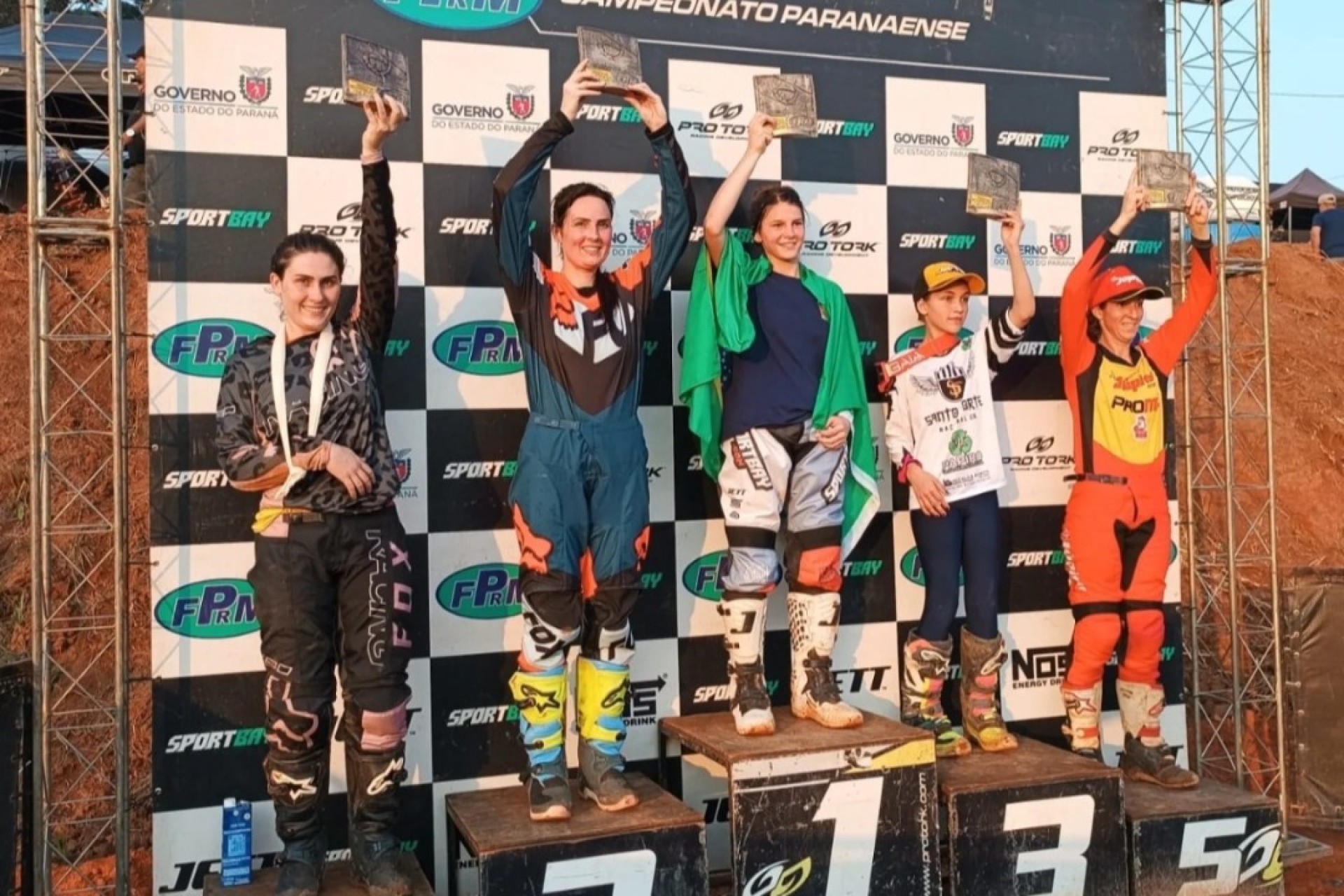 Paranaense de Motocross: Itaipulandiense participa de prova e mantém liderança
