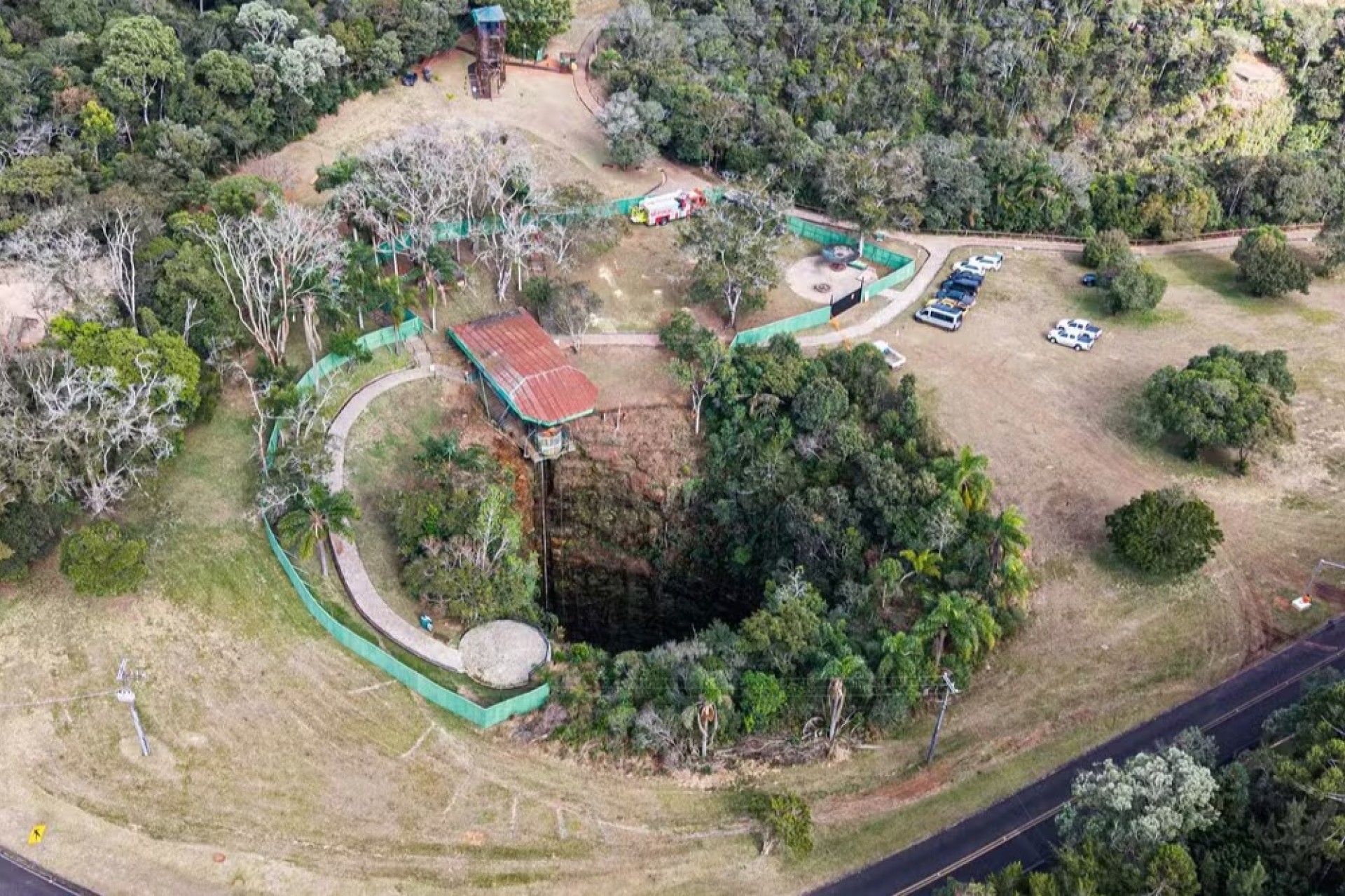 Parque do Paraná terá teleférico vertical com elevador panorâmico em furna