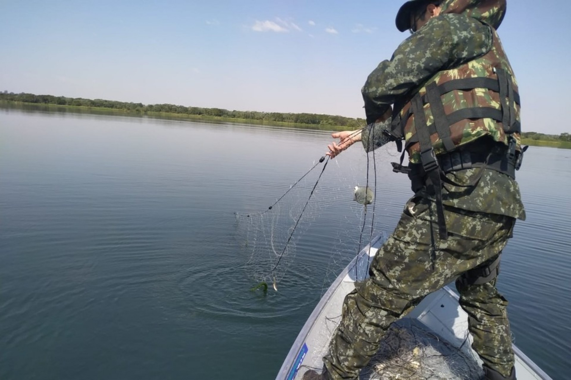 Pesca de espécies nativas está proibida até fevereiro no Paraná