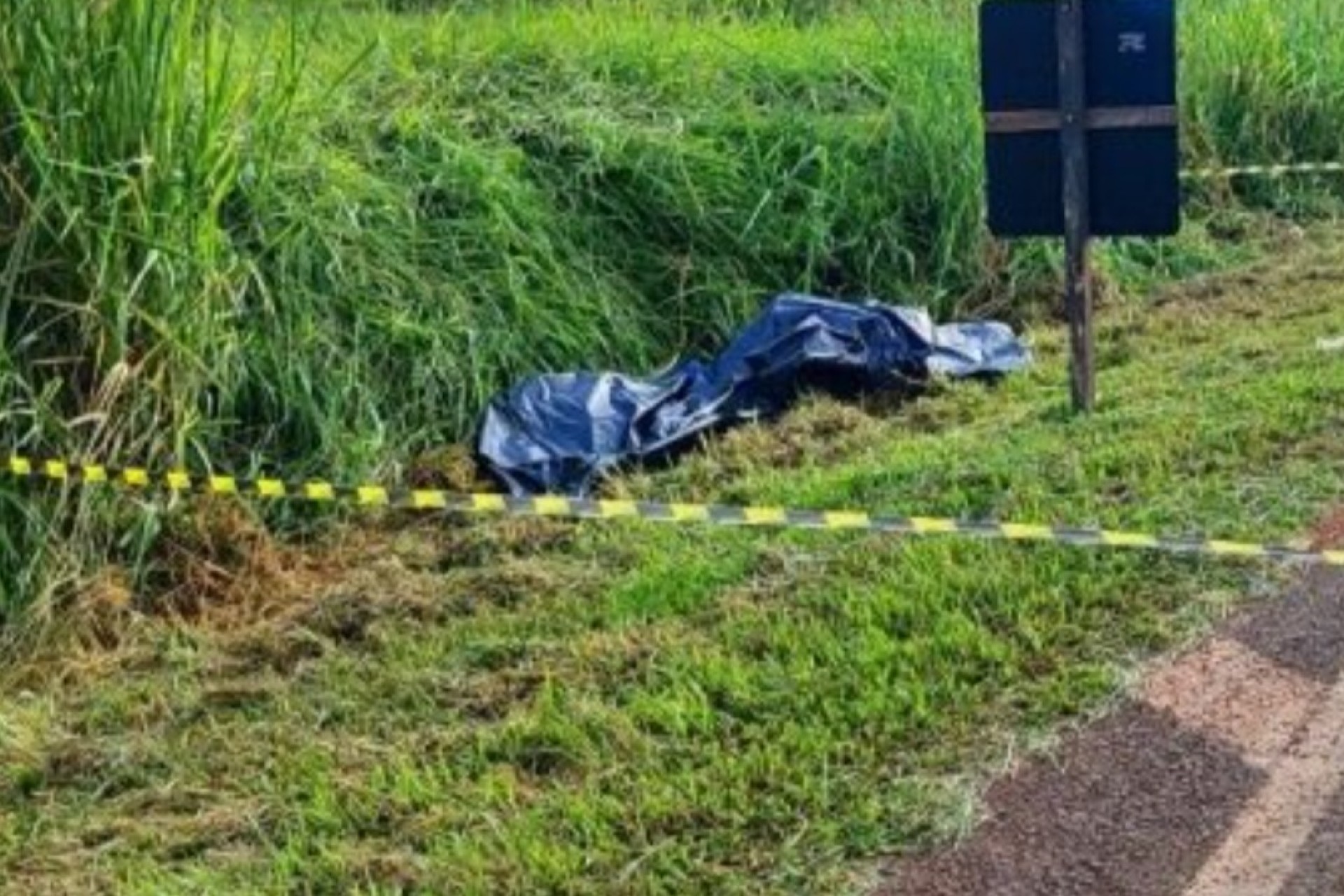 Polícia Civil investiga se motociclista que morreu na BR 277 em São Miguel do Iguaçu foi assassinado