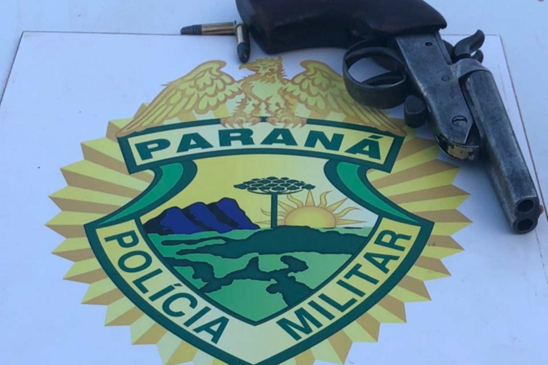 Polícia Militar de Missal prende indivíduo com arma de fogo
