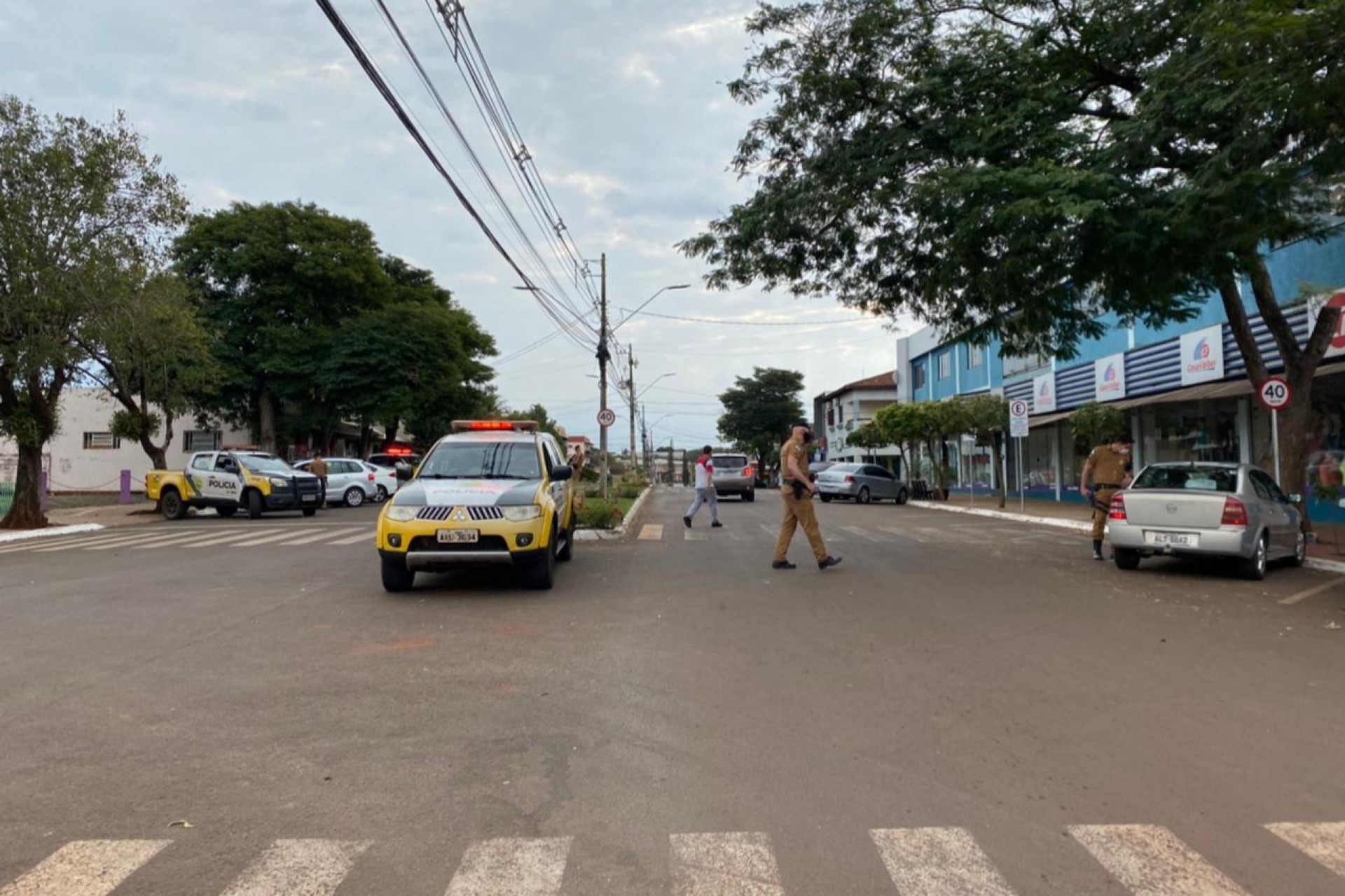 Policia Militar de Missal intensifica abordagens a pessoas e veículos