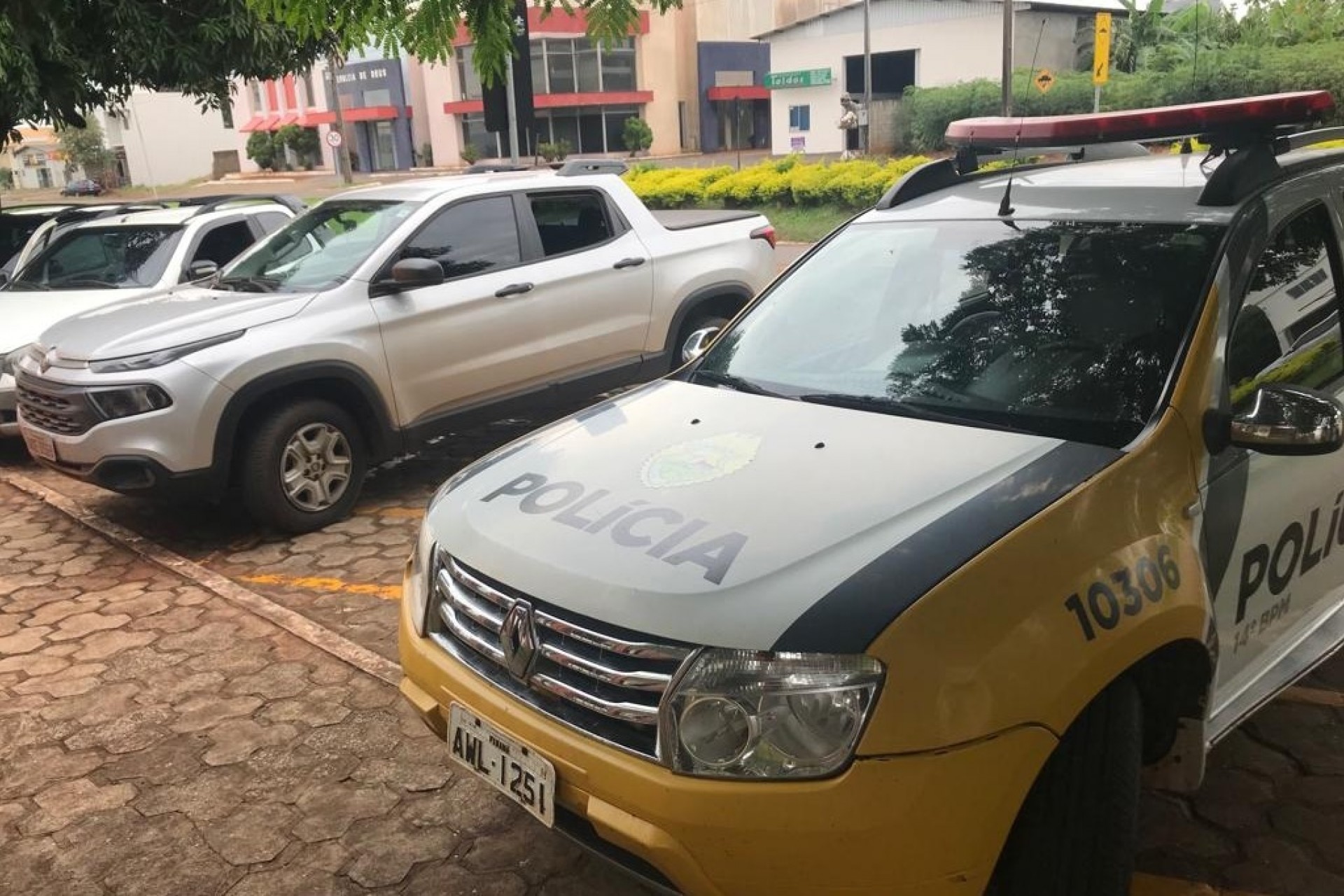 Polícia Militar recupera em Itaipulândia Fiat Toro roubada em Medianeira