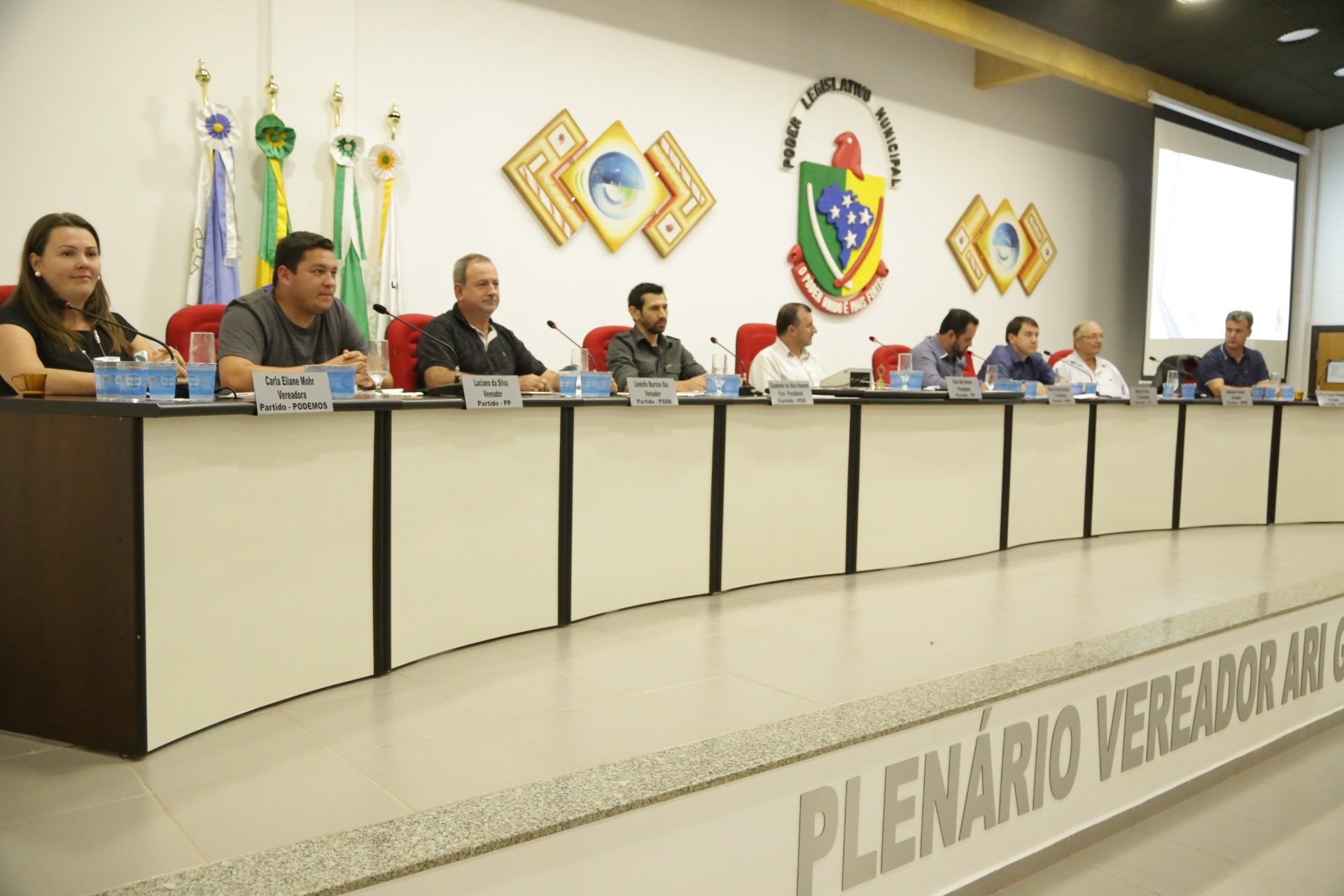 Por unanimidade de votos Câmara de Itaipulândia instaura Comissão Processante