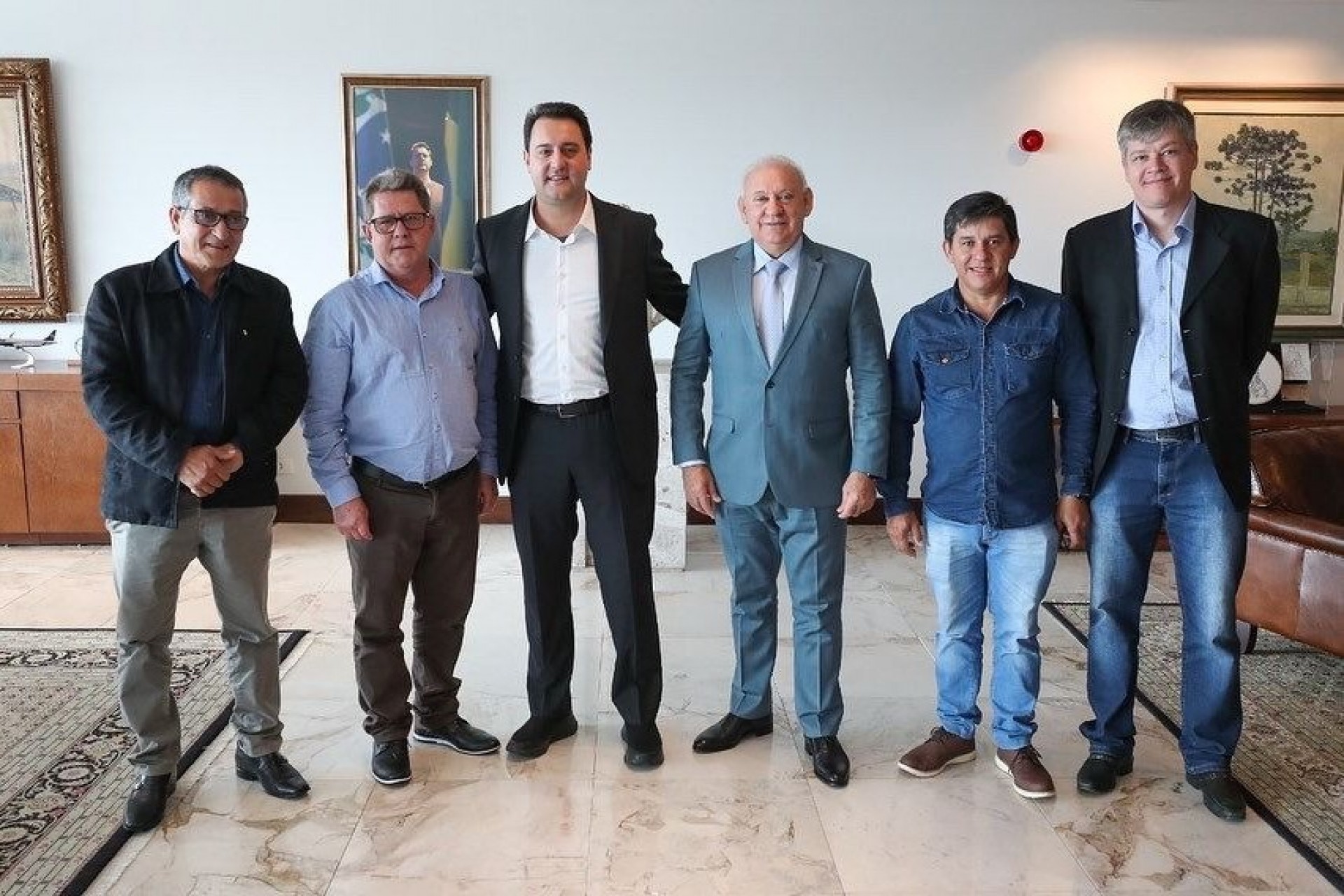 Prefeito Ferrari esteve reunido com Governador Ratinho Junior