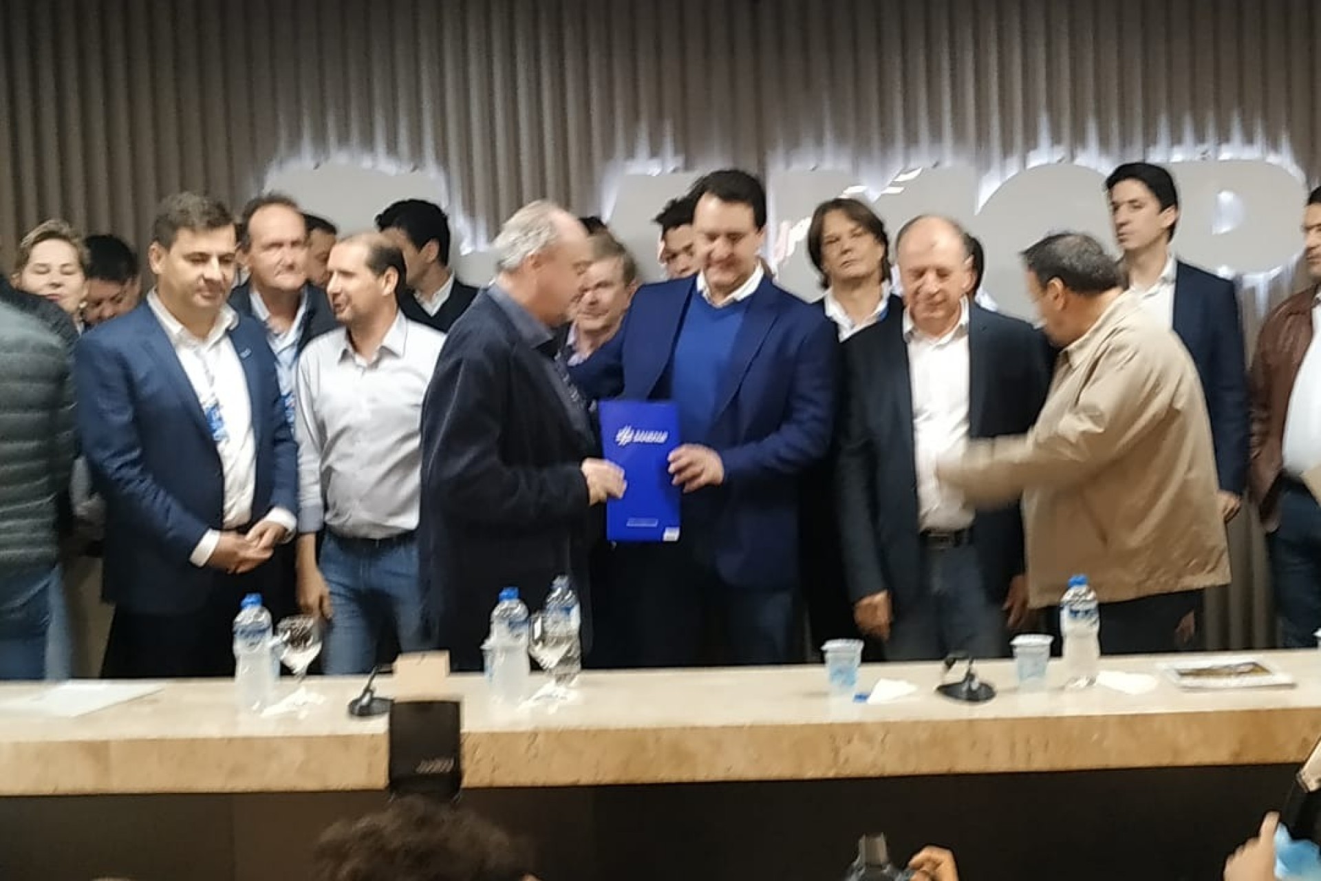 Prefeito Maneco de Missal participa de Anúncio de Recursos pelo Governador Ratinho Jr na Amop