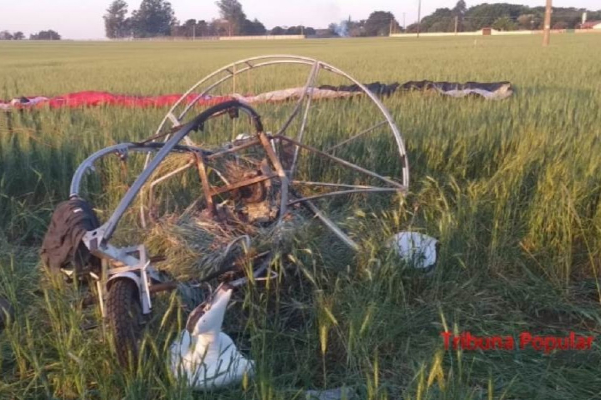 Presidente do PTB morre em queda de parapente em Foz do Iguaçu