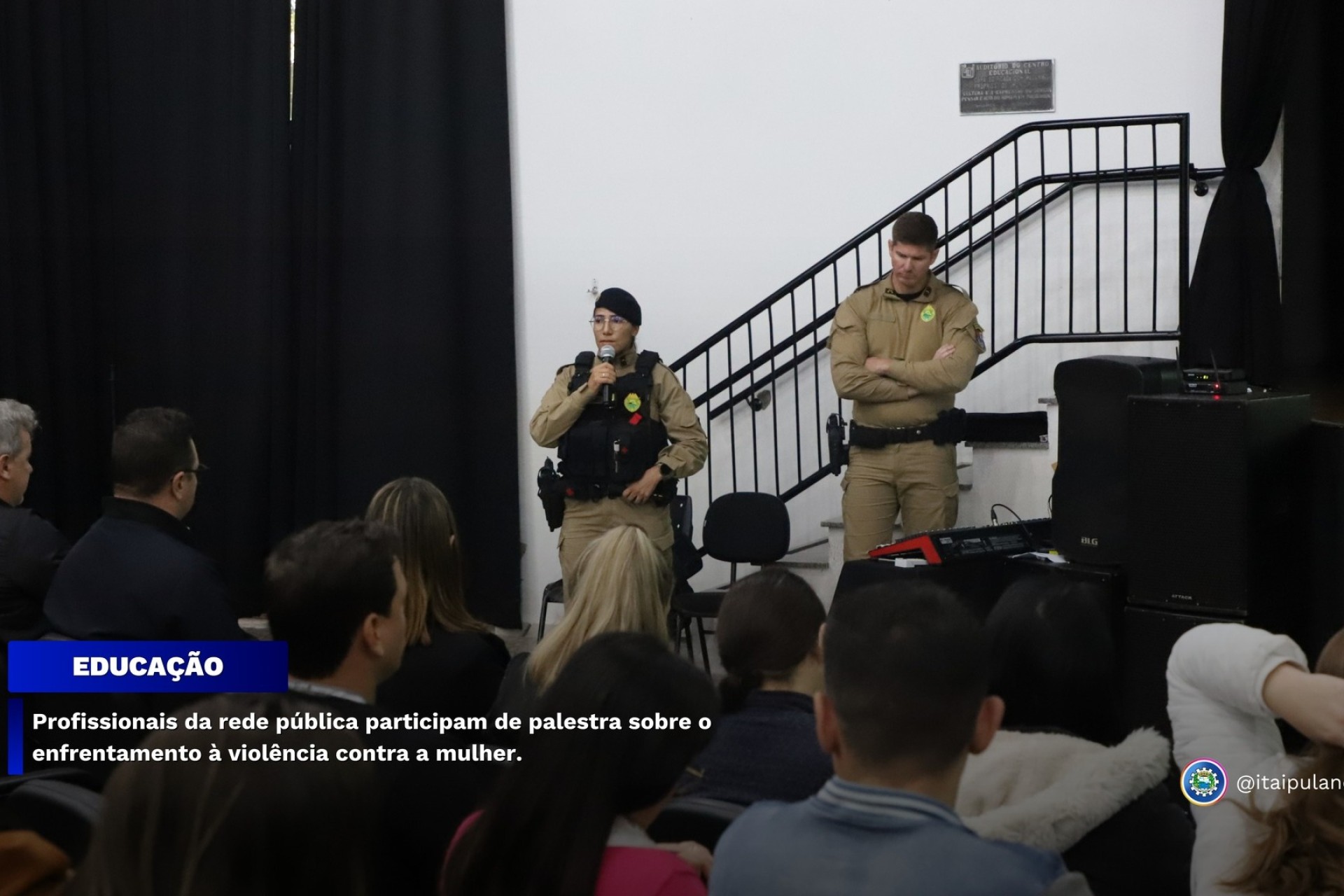 Profissionais da rede pública participam de palestra sobre enfrentamento à violência contra a mulher