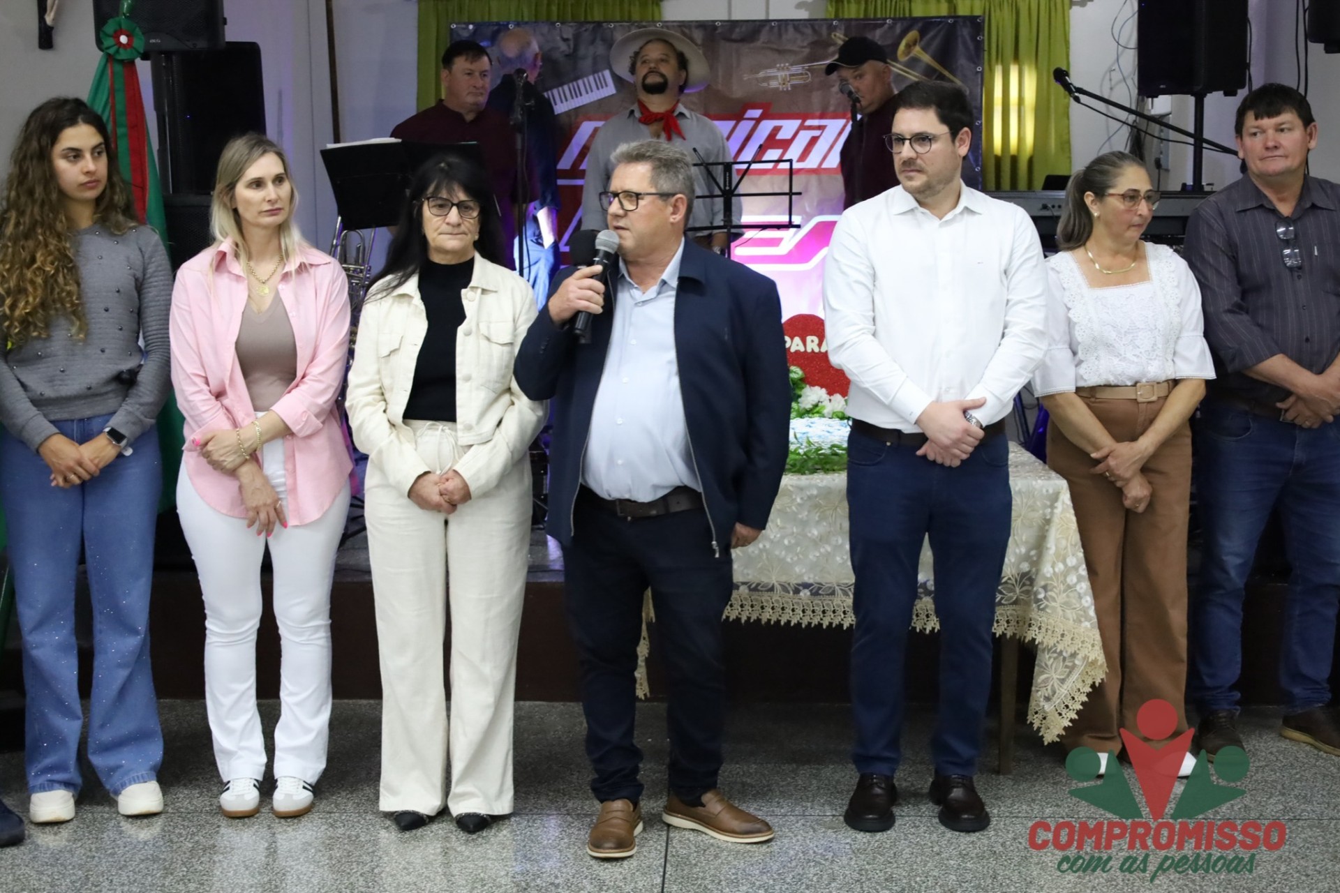 Reforma do Centro de Convivência dos Idosos é entregue pela Administração