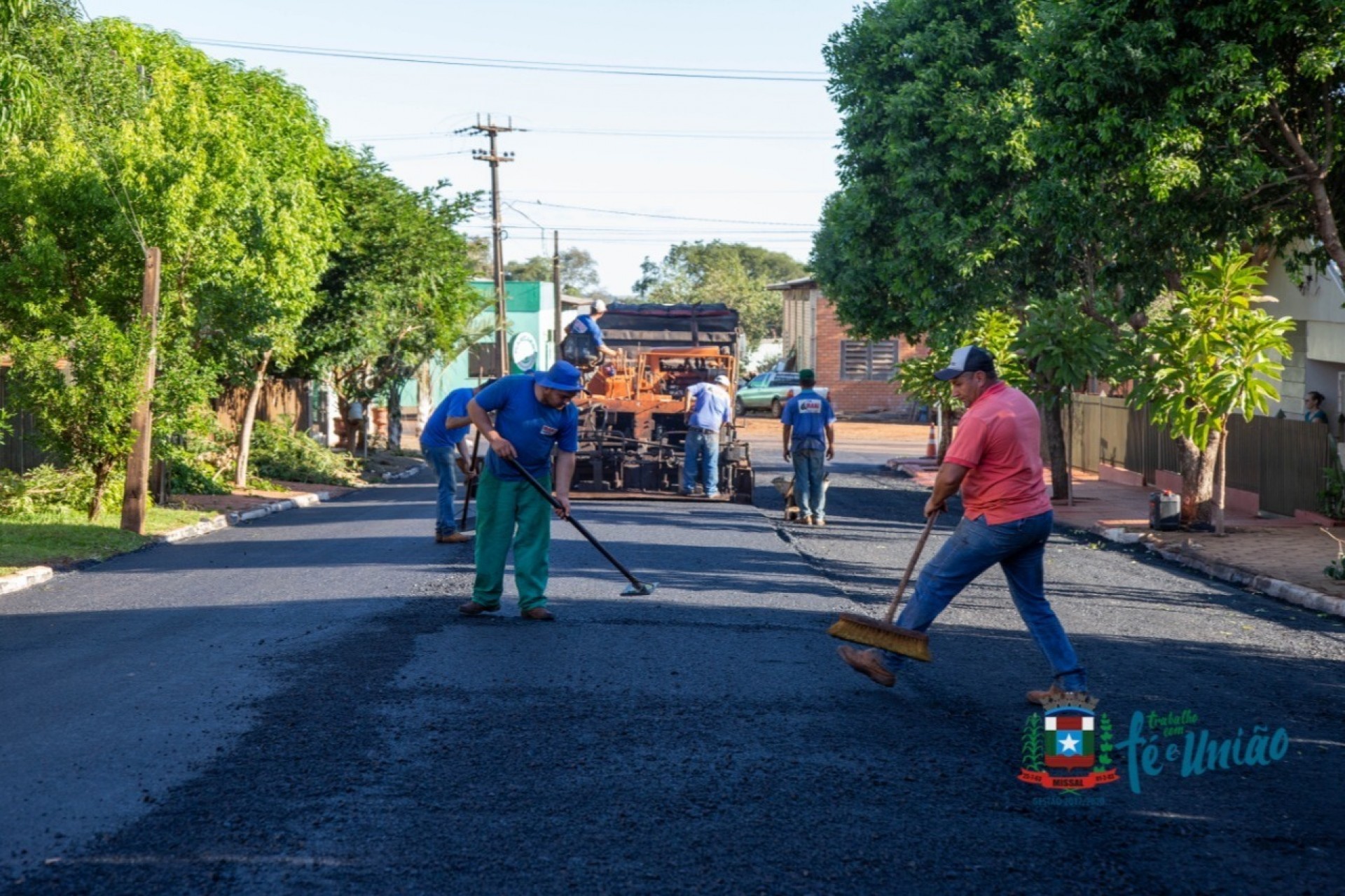 Rua Rui Barbosa recebe recape Asfáltico em Missal