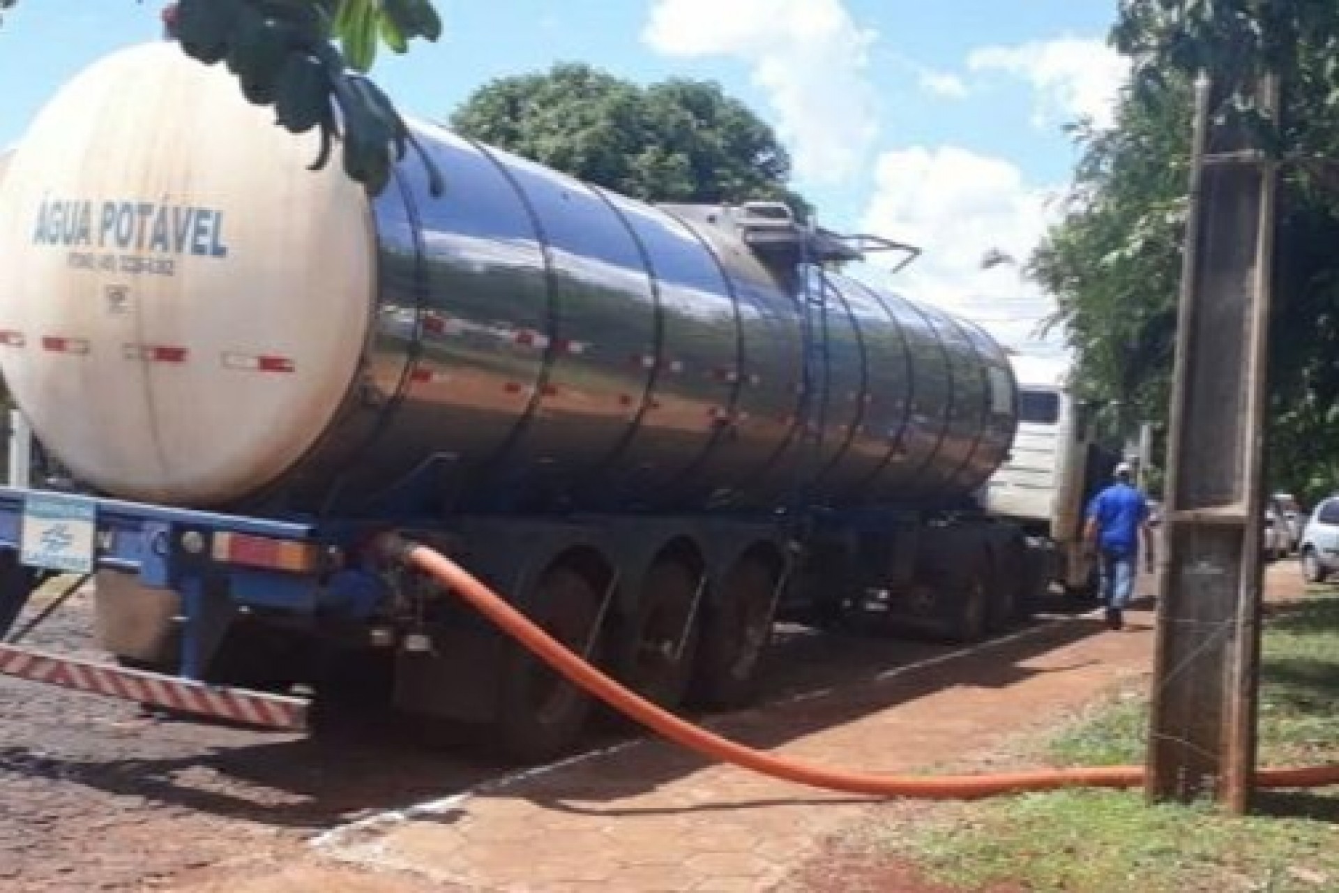 Sanepar transporta em torno de um milhão de litros de água de Missal até Medianeira