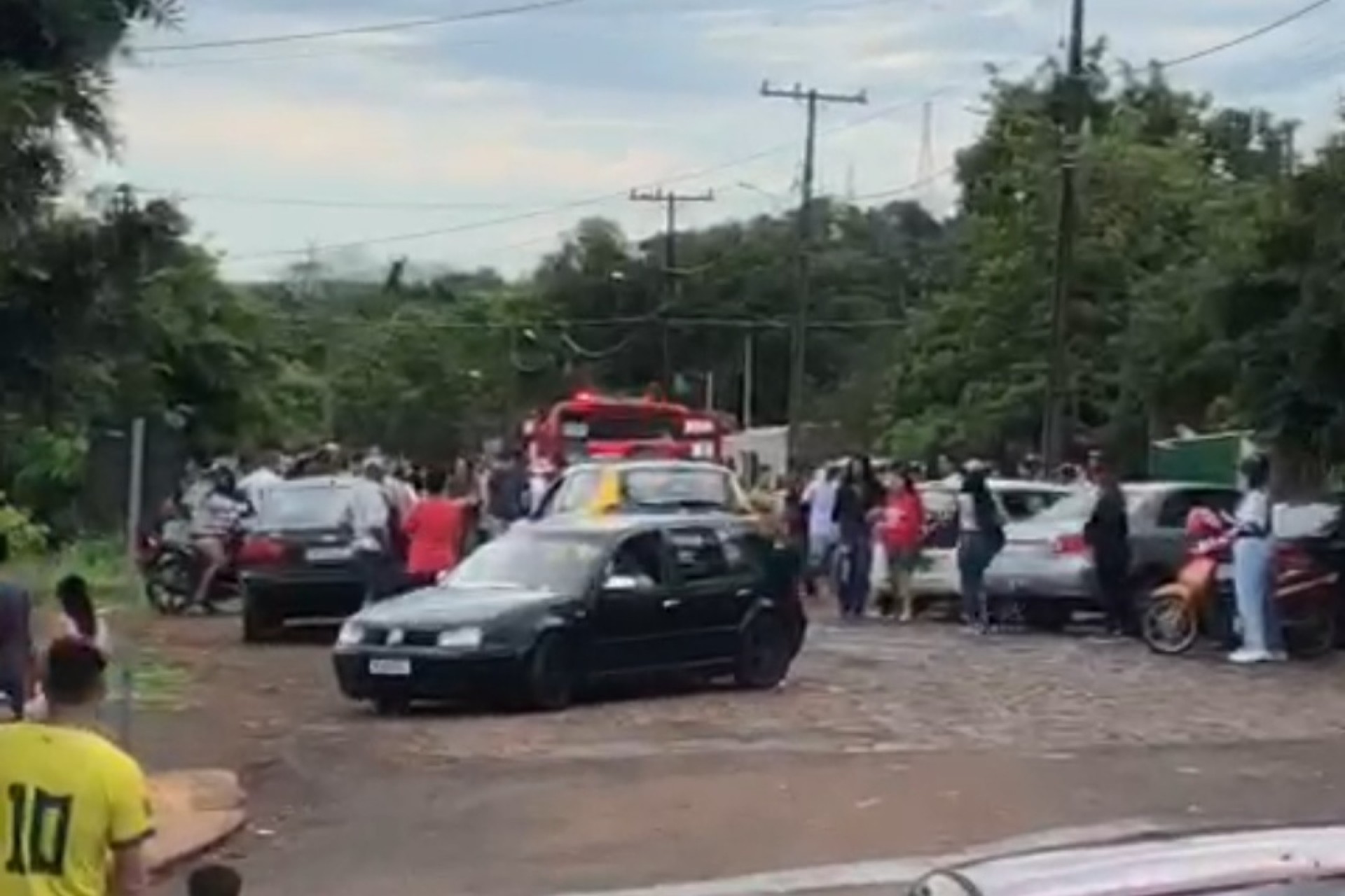 São Miguel: Um morre e outro fica em estado grave após serem baleados