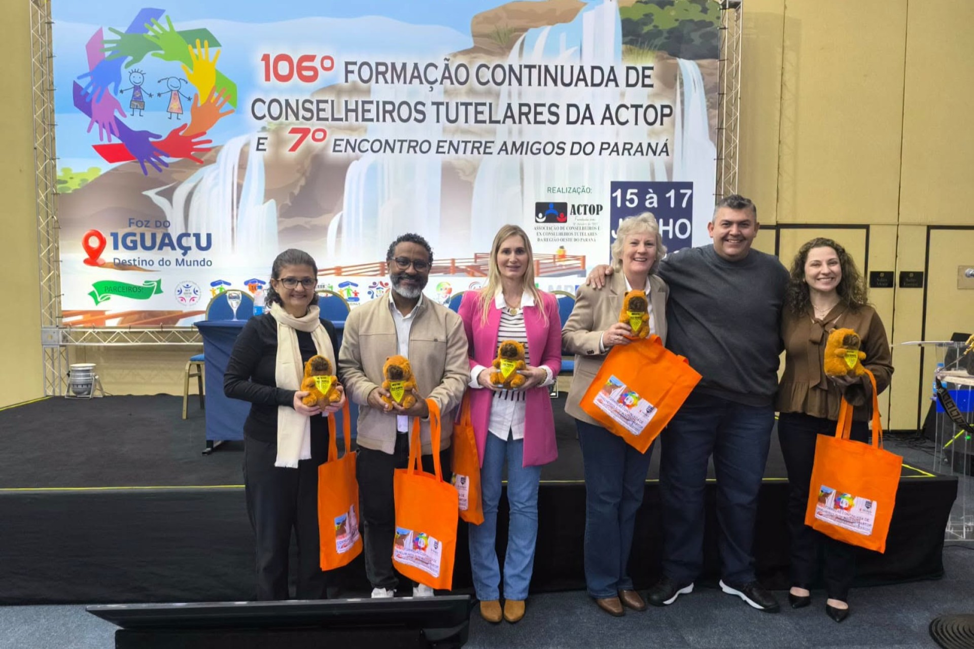 Secretária de Missal fala da importância do Conselho Tutelar durante Formação em Foz do Iguaçu