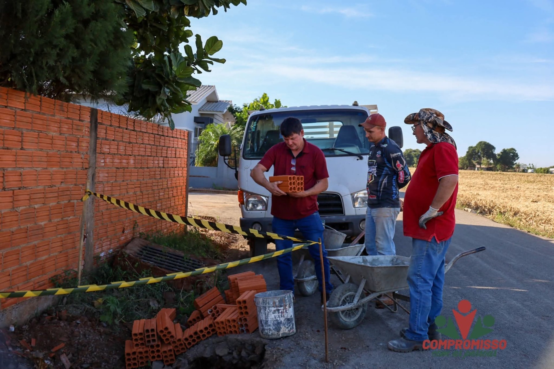 Sistema de drenagem está em construção no Loteamento Sausen em Missal