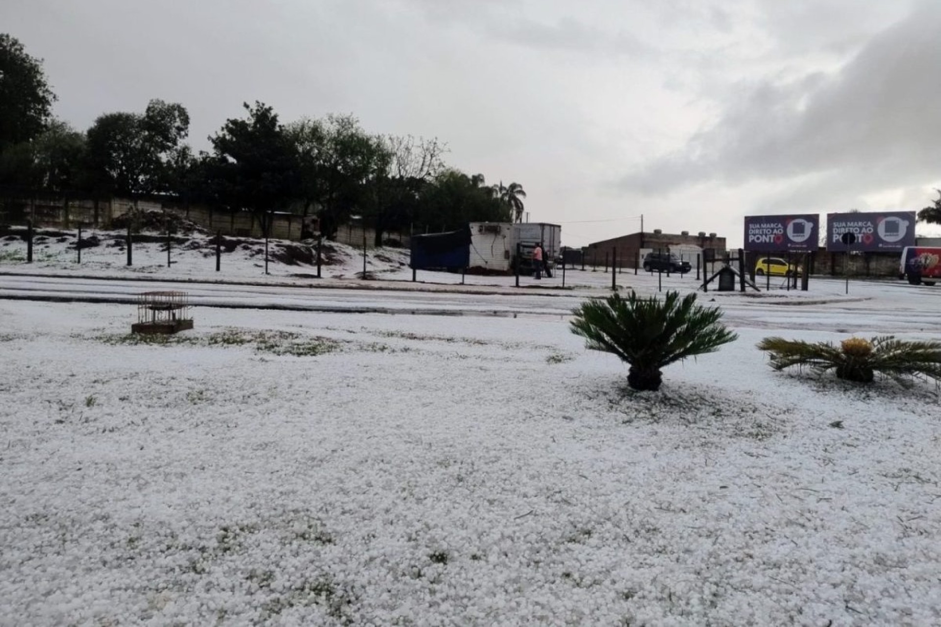Temporal com granizo causa danos em diferentes bairros de Ponta Grossa