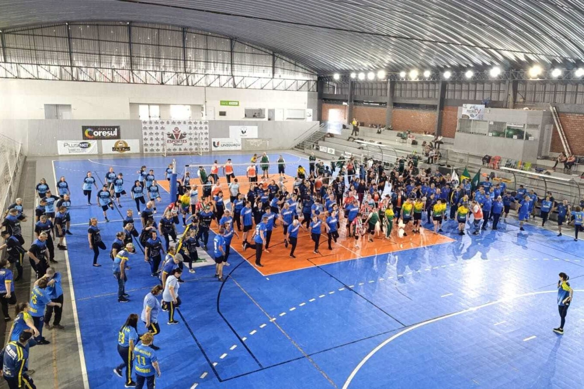 Torneio de Vôlei Câmbio reúne mais de 220 atletas em Missal