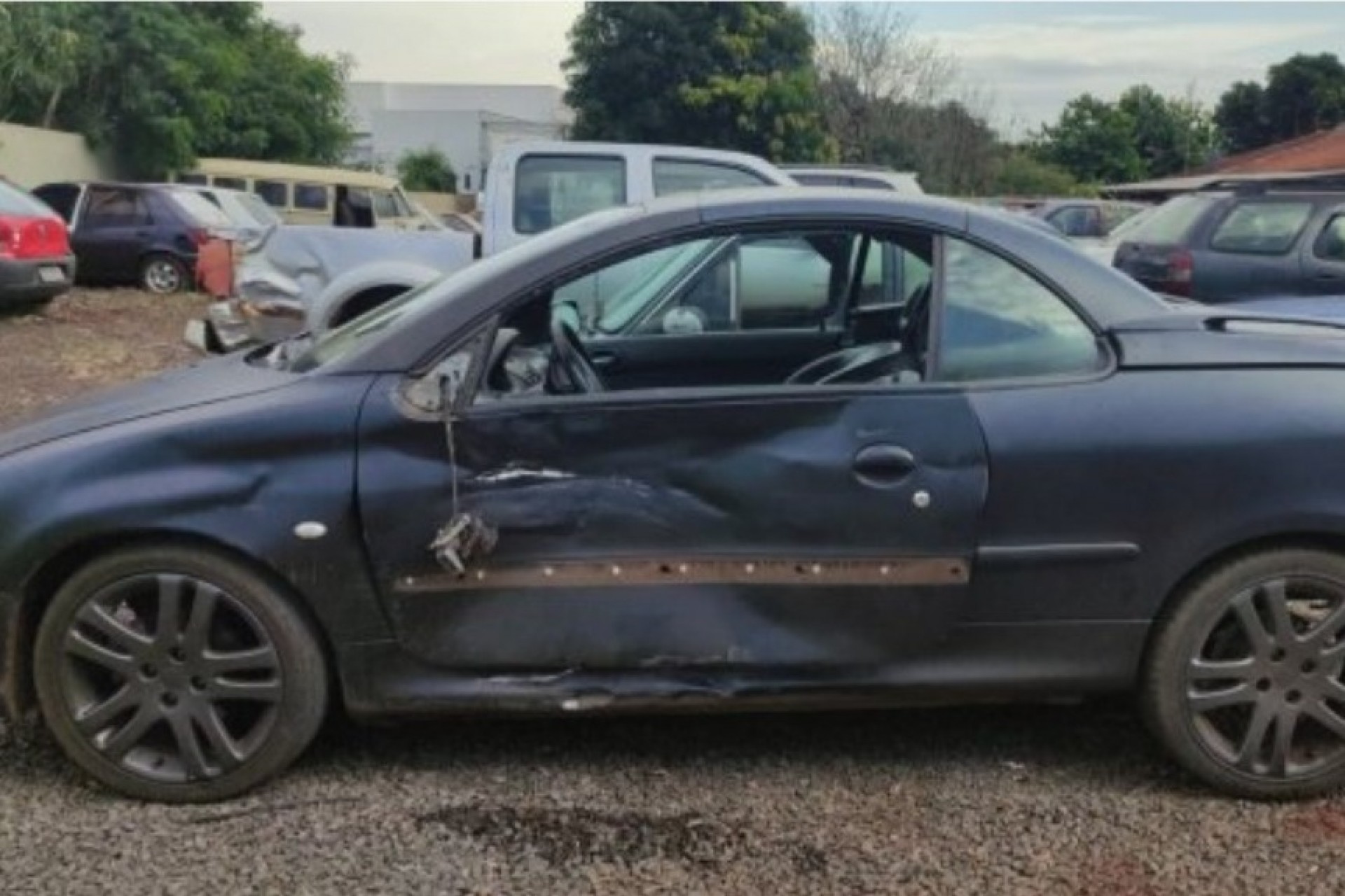 Três pessoas se ferem em acidente de trânsito em Santa Helena; motorista embriagado é preso