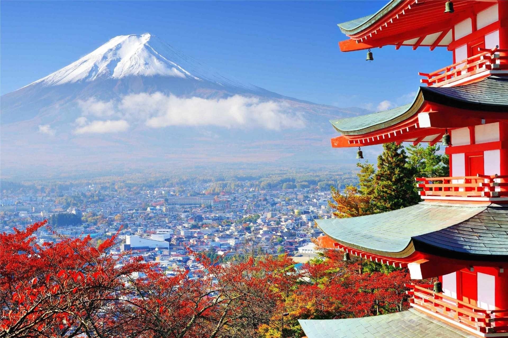 Turistas trocam guias de viagem sobre Japão pelo Instagram