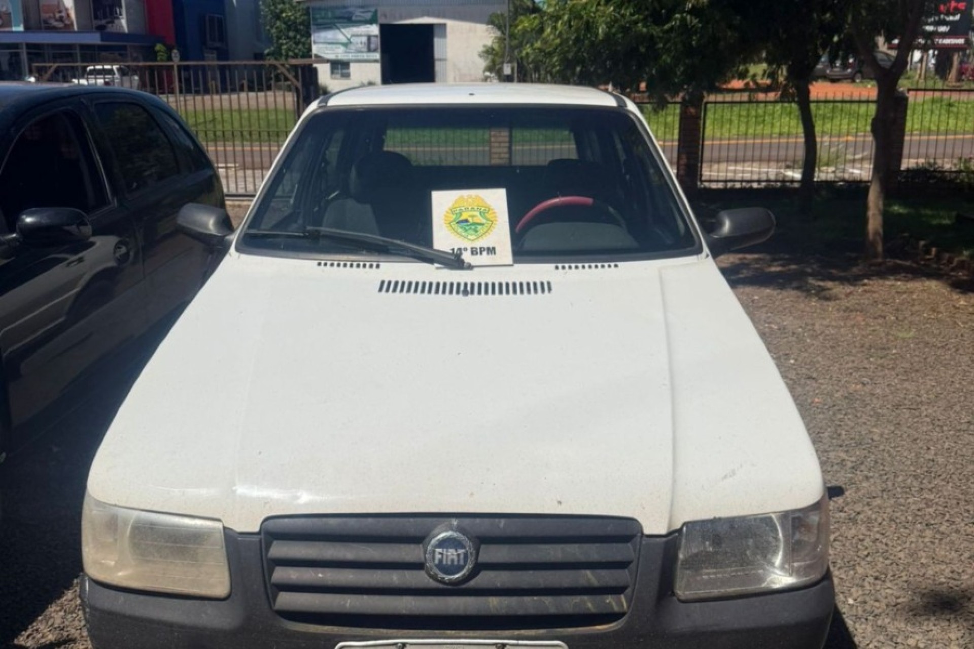 Veículo é apreendido por irregularidades durante fiscalização em Itaipulândia