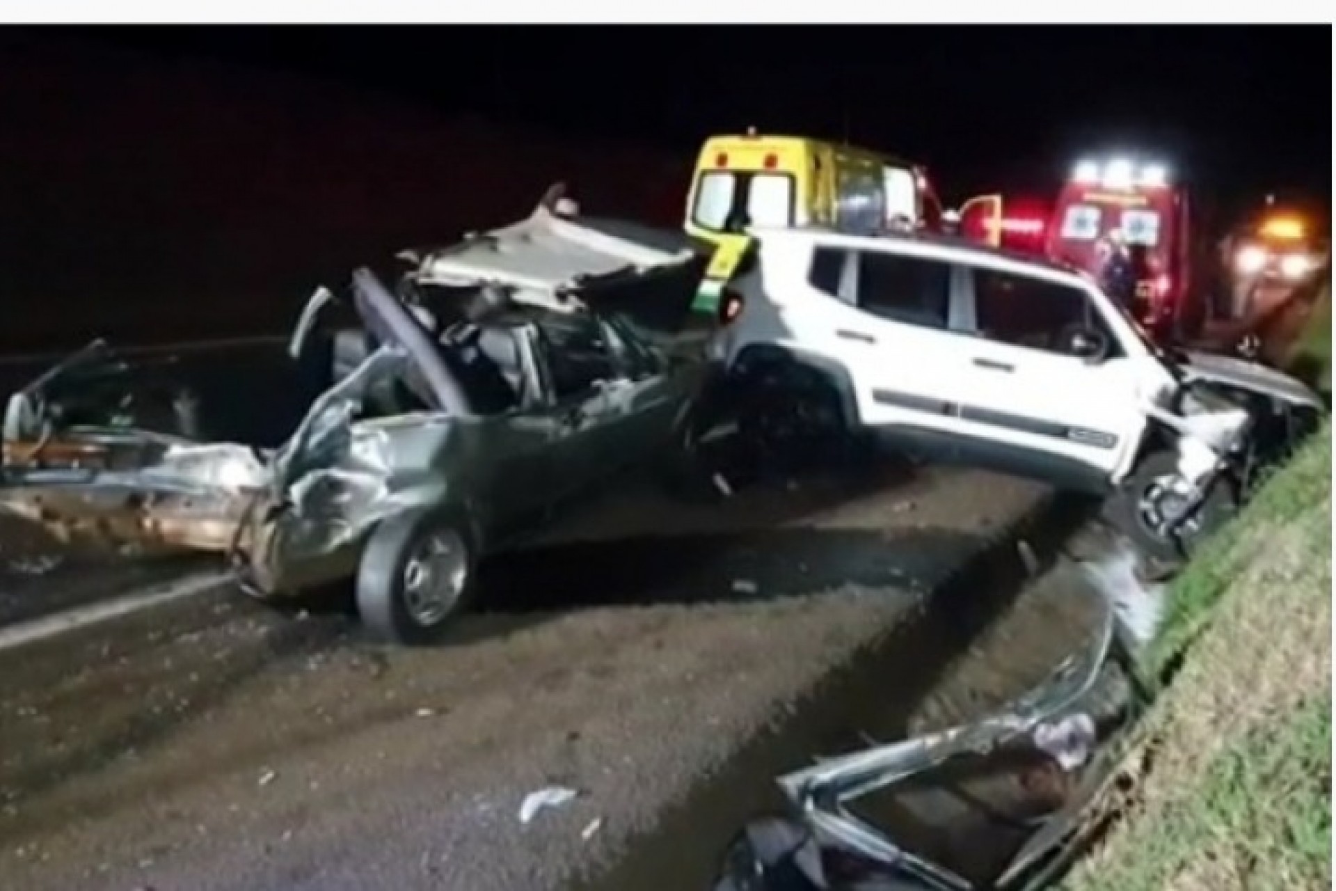 Veículos de Santa Helena se envolvem em acidente na BR 277