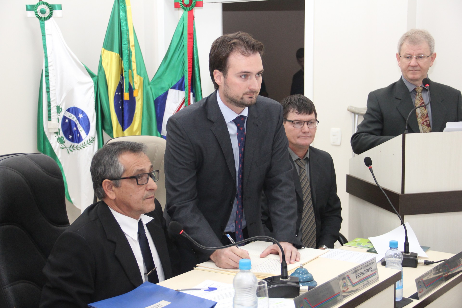 Eduardo assume a prefeitura de Missal