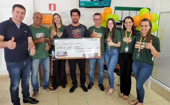 A Cresol Conexão entregou mais um prêmio da campanha Poupar para Ganhar.