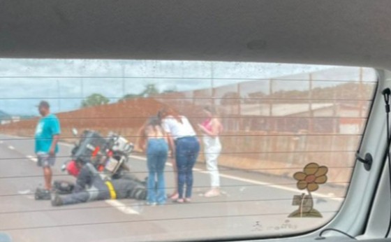 Acidente envolvendo moto e carreta é registrado na BR 277 em Matelândia