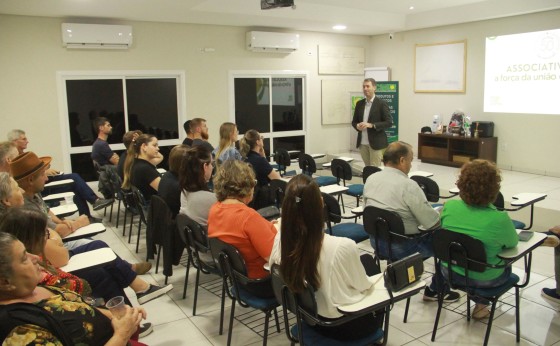 ACIMI: Semana do Associativismo teve palestra com Lucas Ghellere sobre a força da união empresarial