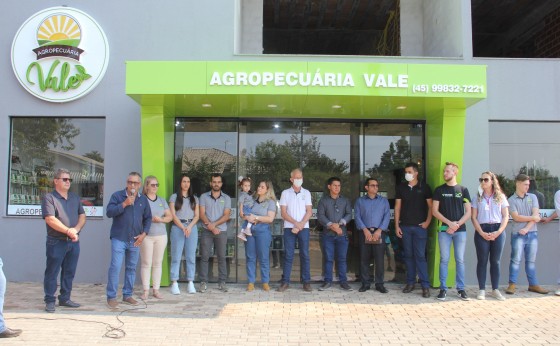 Agropecuária Vale inaugura ampla loja com grande variedade de produtos