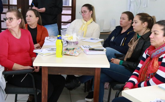 Avaliação Psicoeducacional e deliberação são temas do 14º encontro do curso ofertado pela Undime