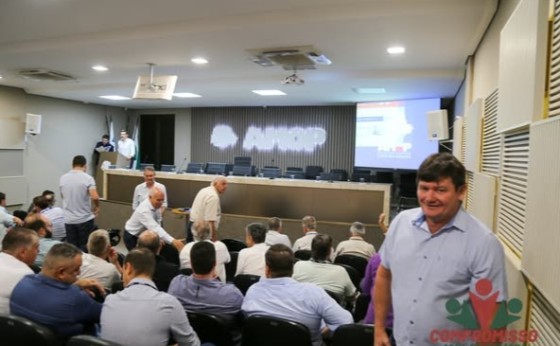 Biogás e Biometano foram discutidos com prefeitos em assembleia da Amop