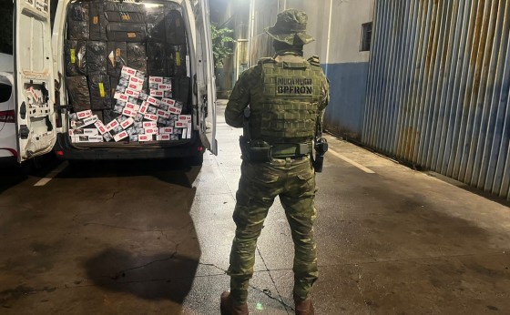 BPFRON e PF apreendem Van carregada com cigarros contrabandeados em Itaipulândia