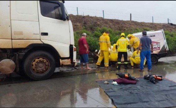 Caminhão com placas de Santa Helena se envolve em grave acidente na BR 163