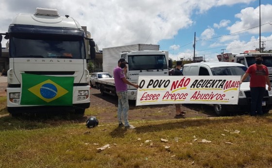 Caminhoneiros se mobilizam para fazer paralização diante dos preços de combustíveis e pedágios