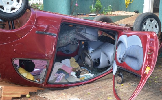 Capotamento de veículo no Bairro Floresta em São Miguel do Iguaçu