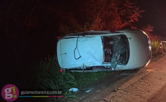 Capotamento deixa um morto e outro gravemente ferido na PR 495