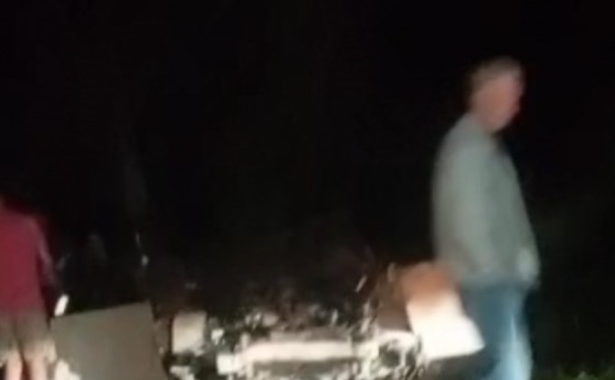 Capotamento durante a madrugada deixa homem gravemente ferido na PR-495
