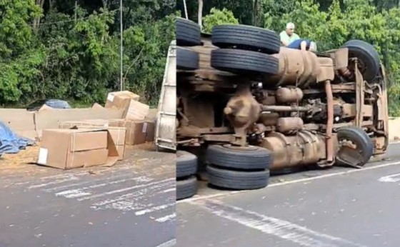 Carreta com carga de tabaco tomba na BR-277 em Matelândia