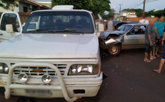 Carro é furtado e ladrão foge após acidente em São Miguel