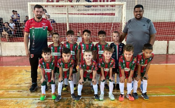 Categoria sub-07 da Escolinha Base Missalense garante vaga para próxima fase do paranaense de futsal