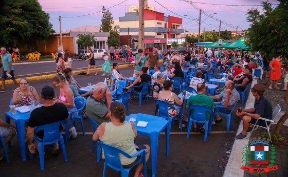 Cerca de 20 mil reais em produtos foram comercializados na Feira Gastronômica e Cultural em Missal